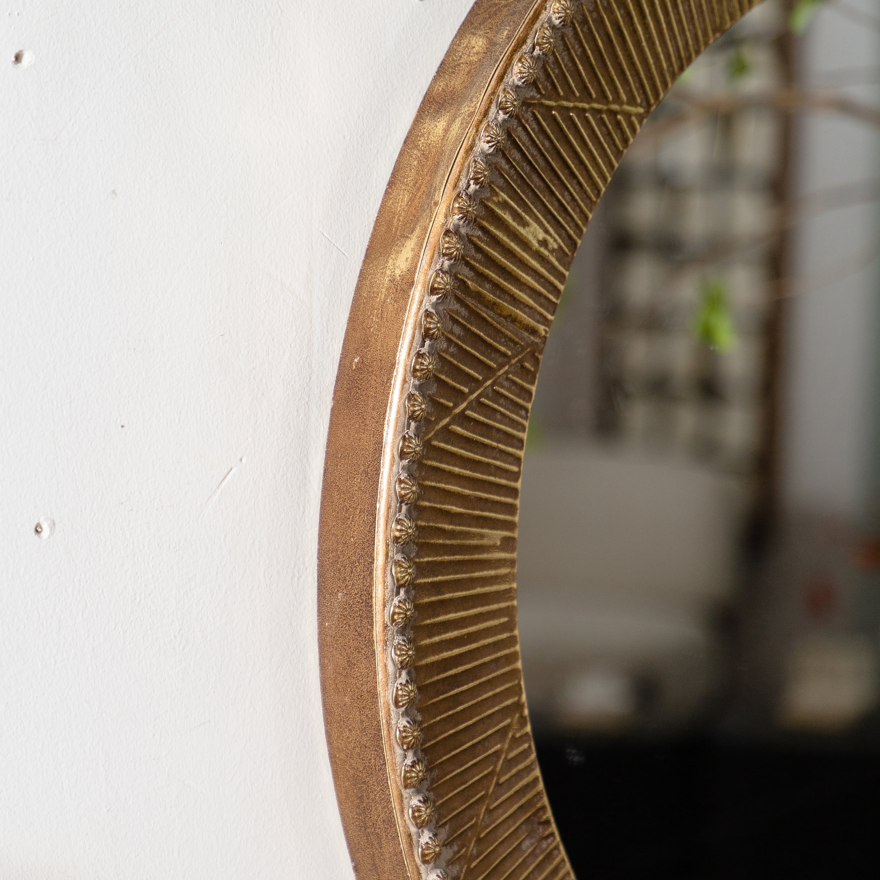 Wall Mirror Round Boho Gold Textured Iron Frame 31.3 Inch Living Room