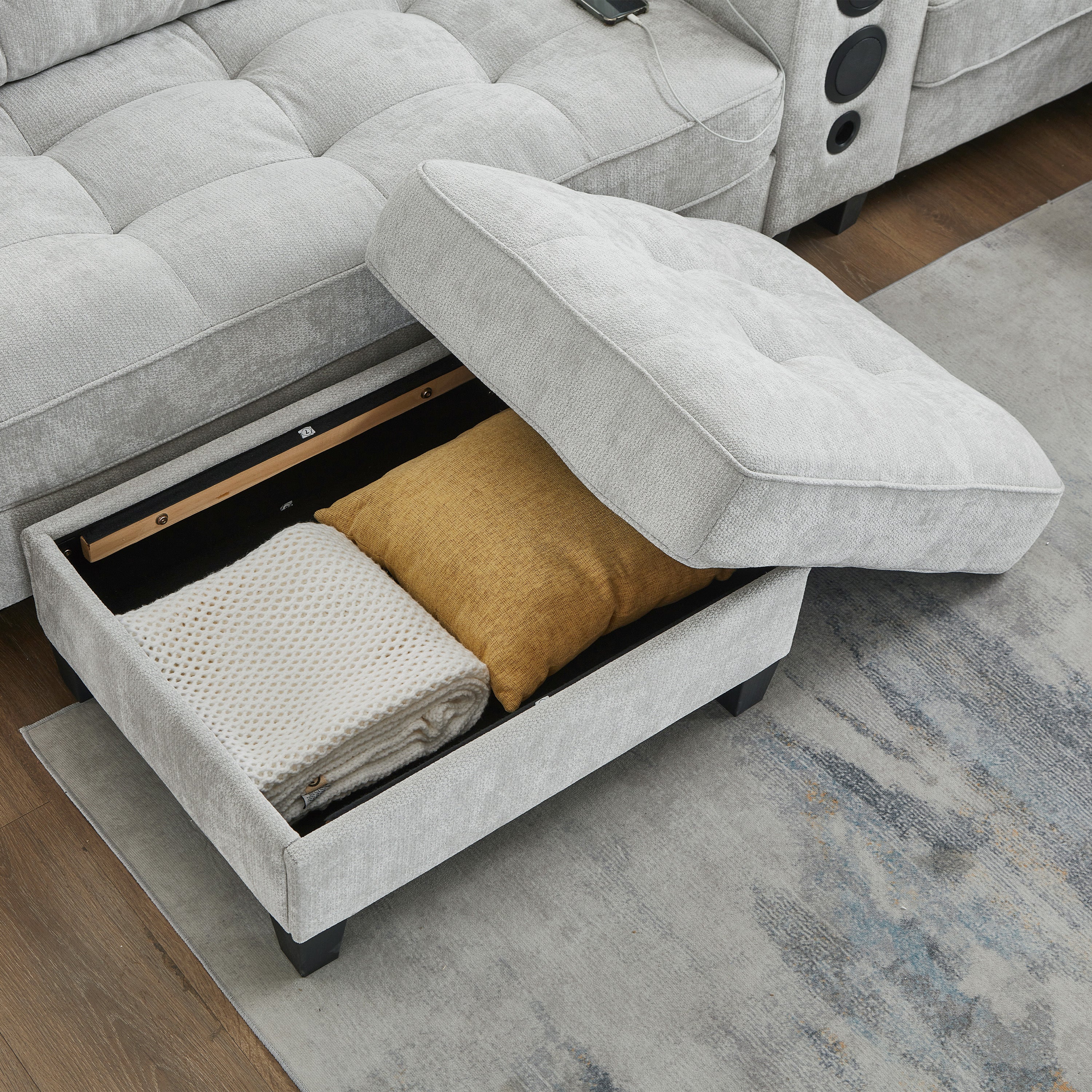 Sectional Sofa U-Shape Chenille Light Gray 6 Seat Bluetooth 126 In